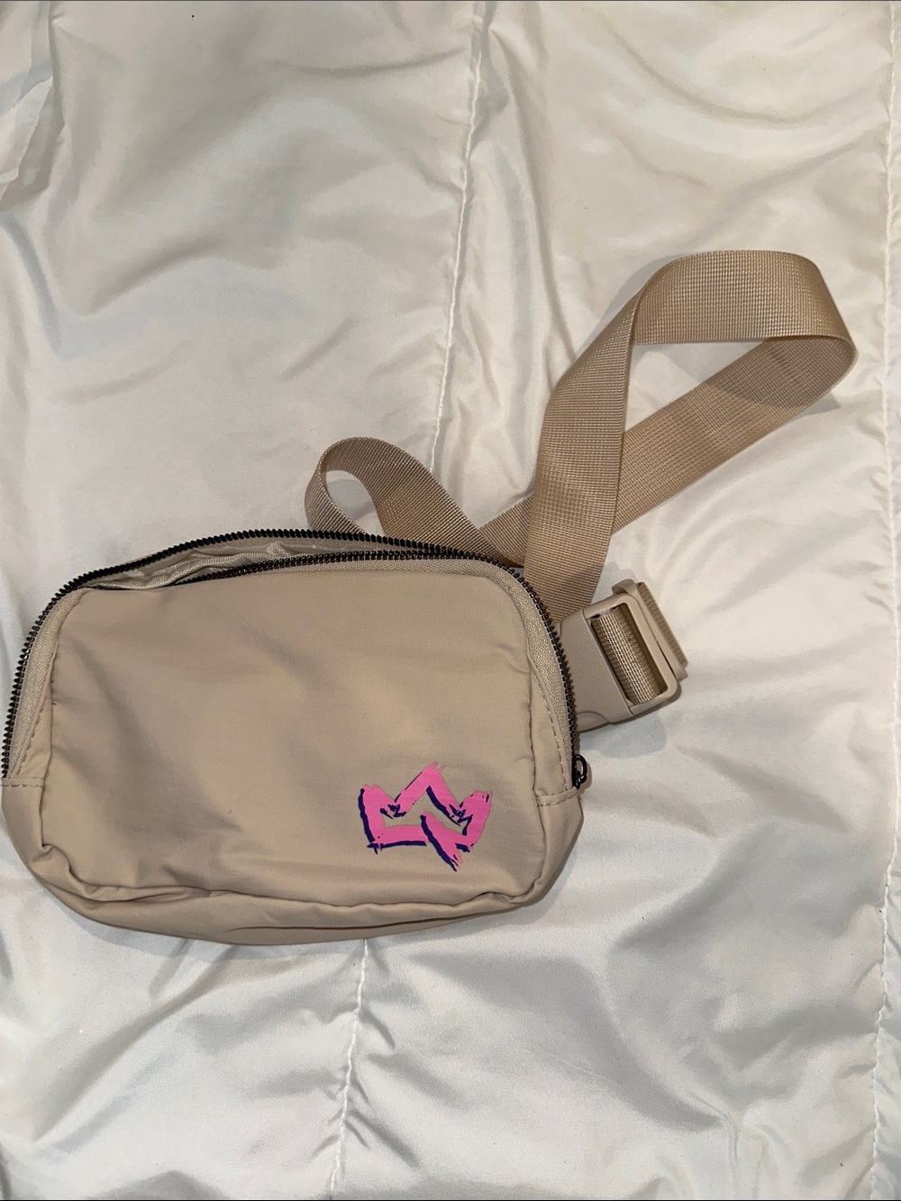 Beige Crossbody Belt Bag with Pink Graphic